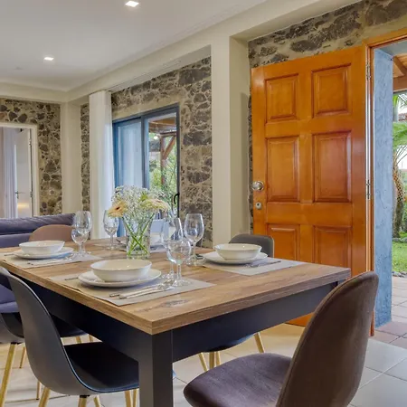 Ricardo House, A In Madeira * 칼례타